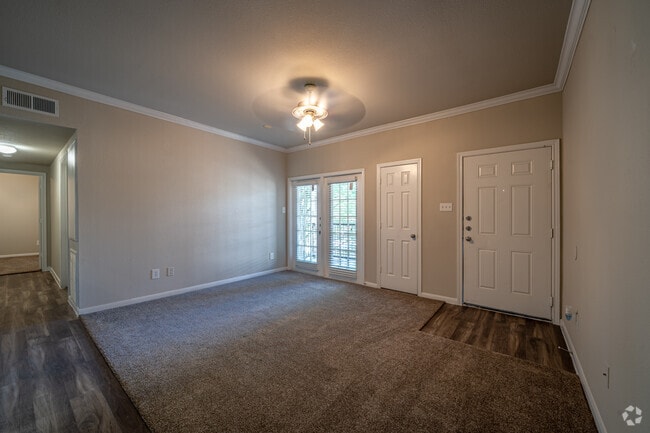 3BR, 2BA - 1110SF
