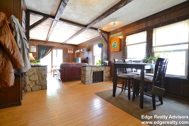 Photo - 5 Alcott St Apartments Unit 4