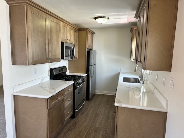 Renovated kitchen with stainless appliances. MOVE-IN SPECIAL AVAILABLE! - 5510 Adelaide Ave Unit e 11