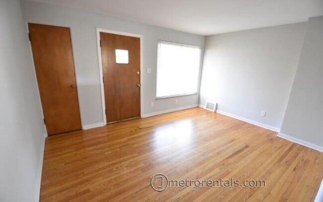 Photo - 61-61D E Henderson Rd Apartment Unit 61-C East Henderson Road