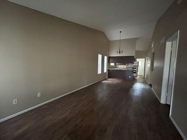 Photo - 3221 E Crescent Ave