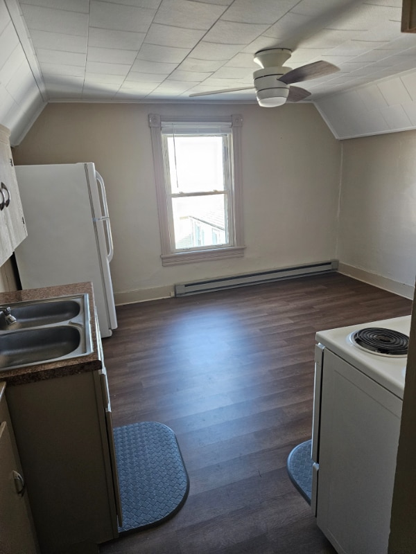 Photo - 211-211 E 2nd St Unidad 211C