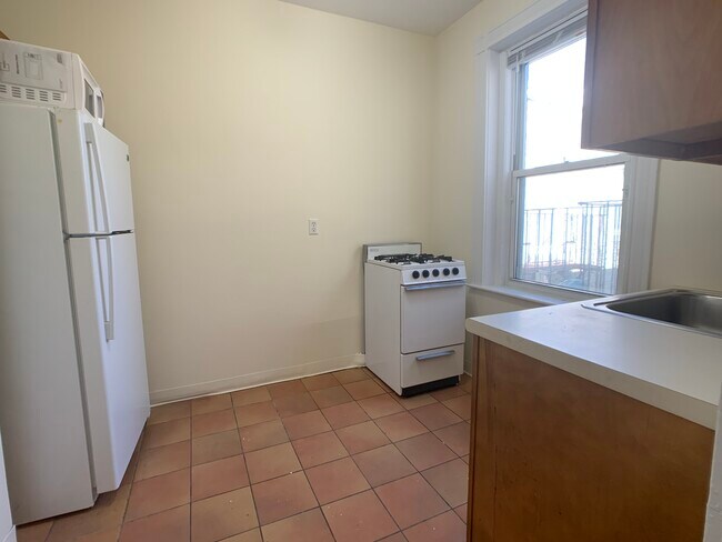 Photo - 80 Gordon St