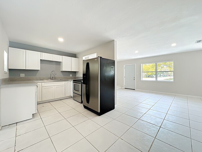 Photo - 1424 Pineda St