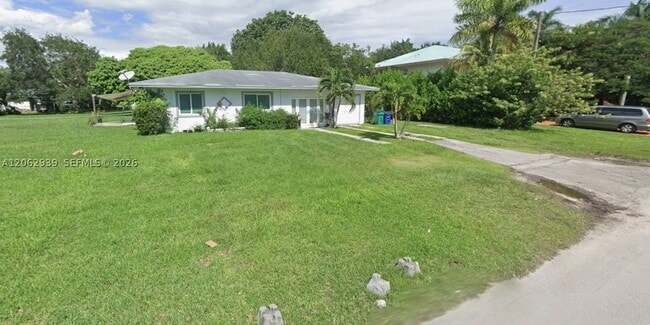 Photo - 346 SW 5th St