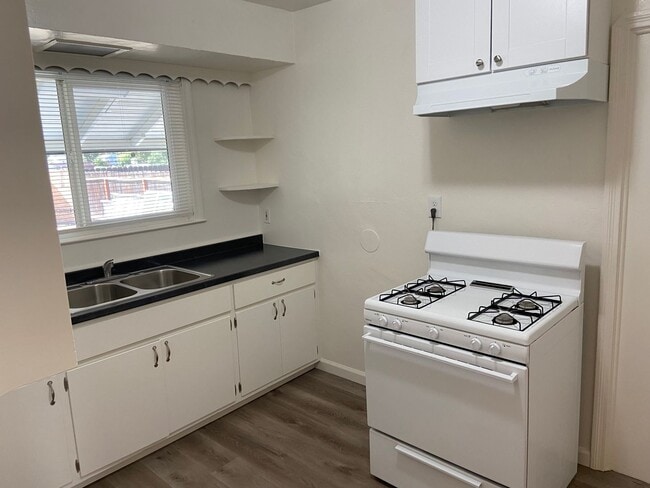 Photo - 132 Calaveras Ave Unidad Front