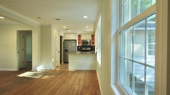 Photo - 1554 Geraldine Dr