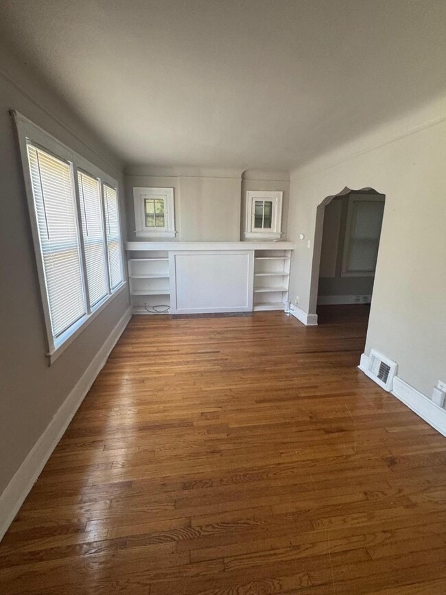 Photo - 14075 Cherrylawn St