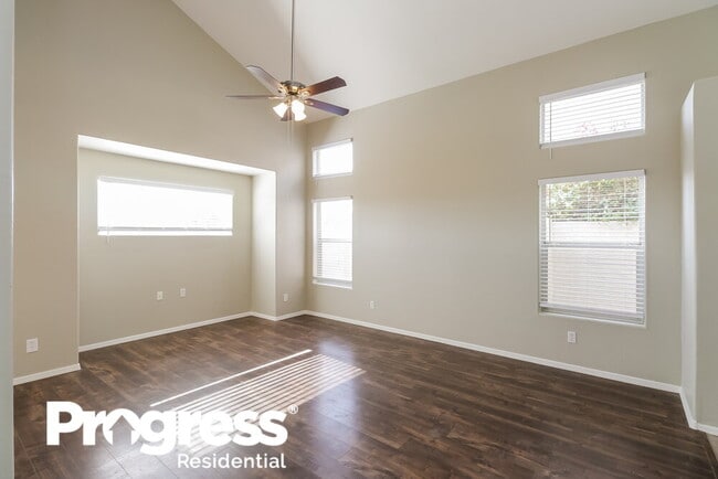 Photo - 2607 E Brooks St