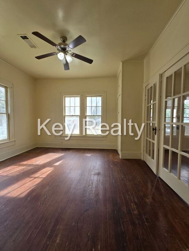 Photo - 2216 Olive St