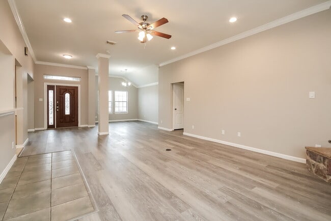 Photo - 410 Wisdom St