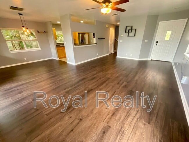 Building Photo - 87-2223-2223 Pakeke St