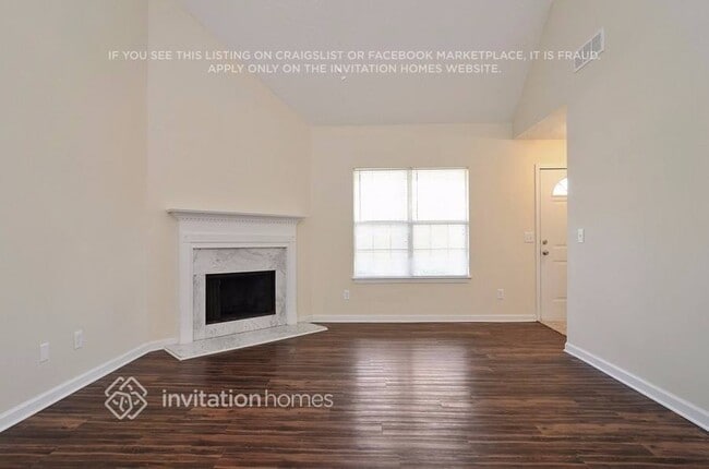 Photo - 230 Riverbrooke Trail