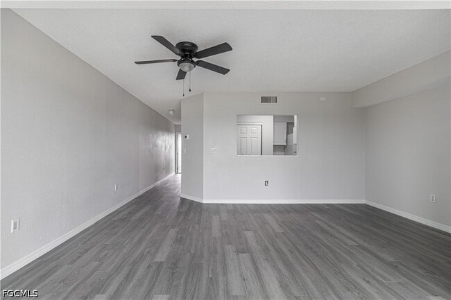Photo - 7410 Lake Breeze Dr Unit 508