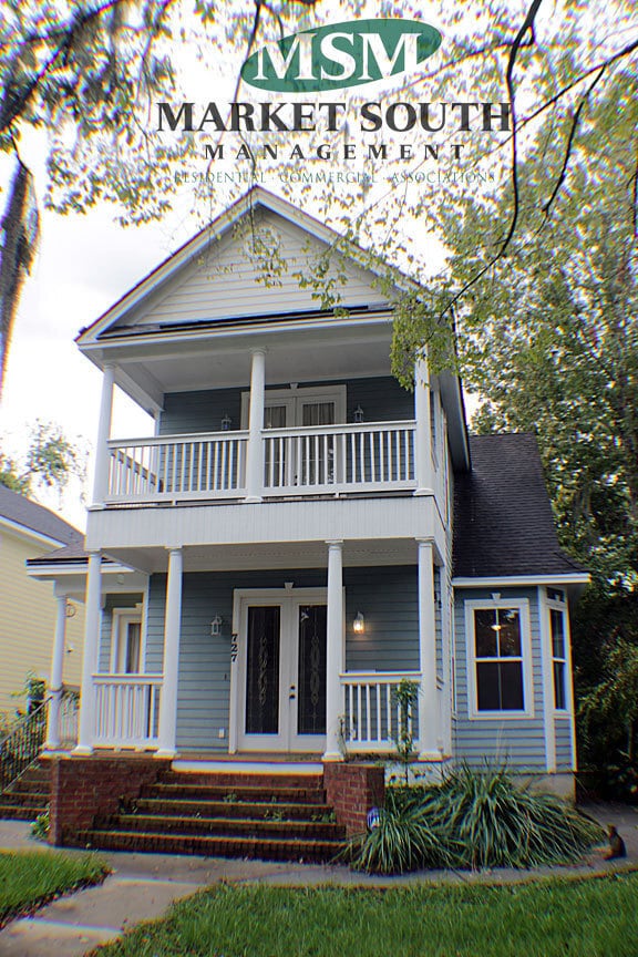 DOWNTOWN EAST HENRY WITH OFF STREET PARKING! - DOWNTOWN EAST HENRY WITH OFF STREET PARKING! House
