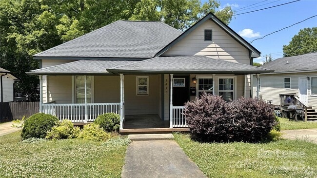 Building Photo - 1413 Harrill St Rental