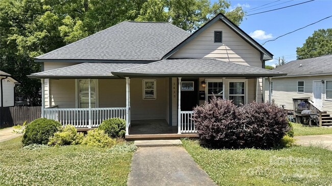 Photo - 1413 Harrill St House