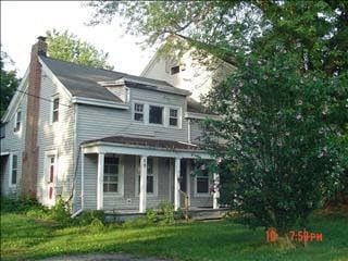 Building Photo - 29 Quaker Hill Rd Unit 4 Rental