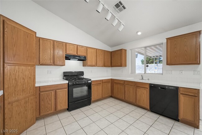 Photo - 3641 Yorba Linda Dr