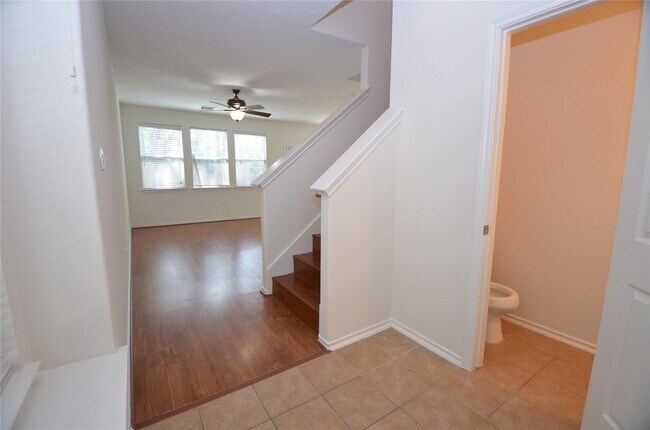 Photo - 226 W Stedhill Loop