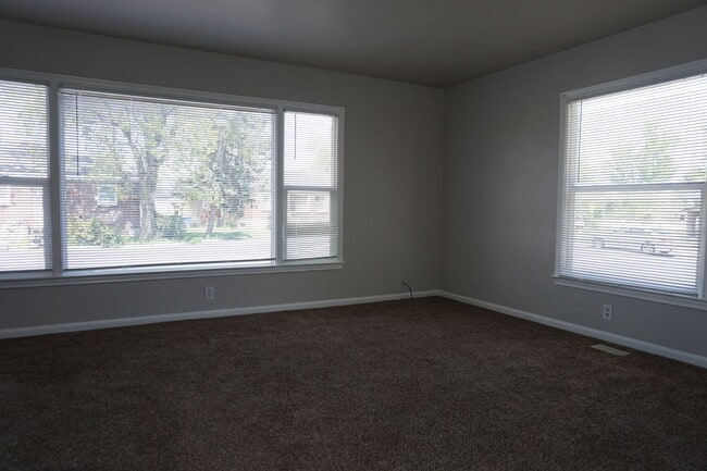 Photo - 3543 Valley Heights Dr Unit Dr#4