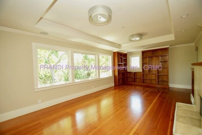 Photo - 317 Montecito Dr
