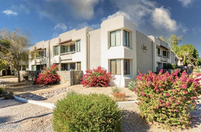 4120 N 78th St Unidad 103