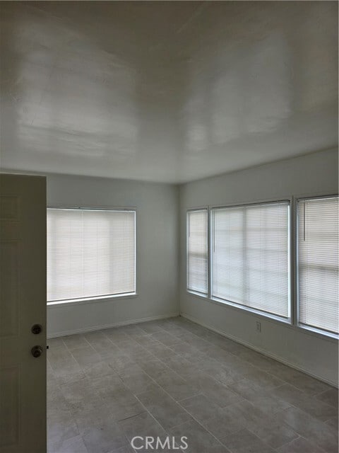 Photo - 1543 N Lugo Ave