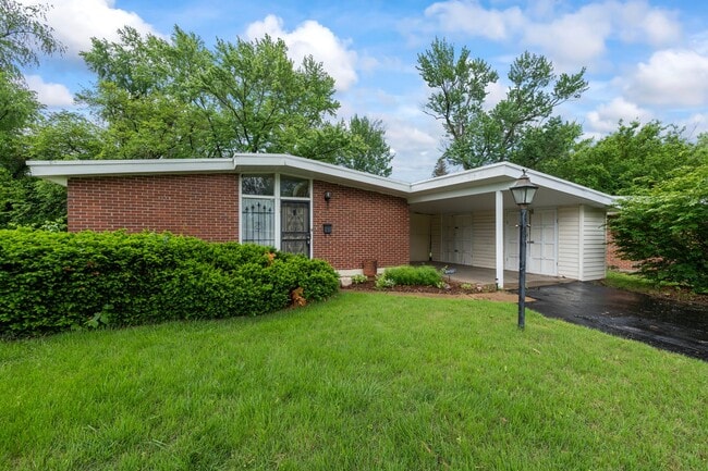 Photo - 6452 Evergreen Blvd