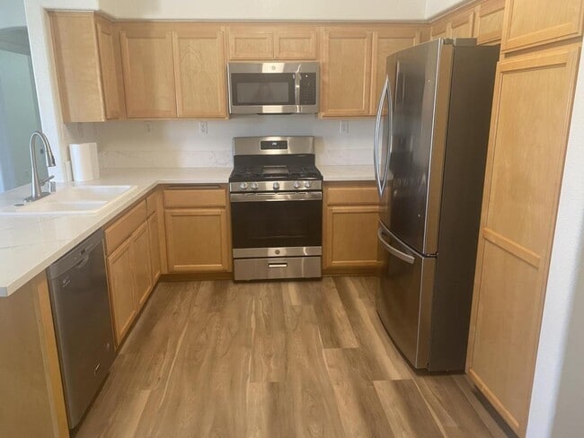 Photo - 310 W McCoy Ln Unidad 9H