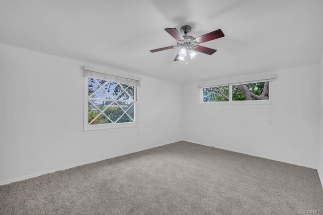 Photo - 9339 Louise Ave