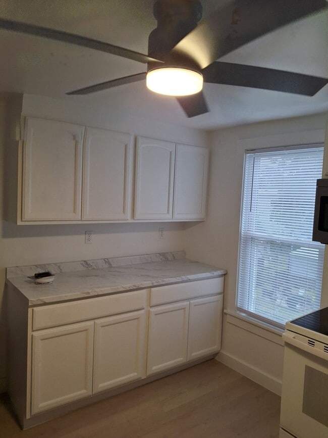 Photo - 709 Belmont Ave Unit 3