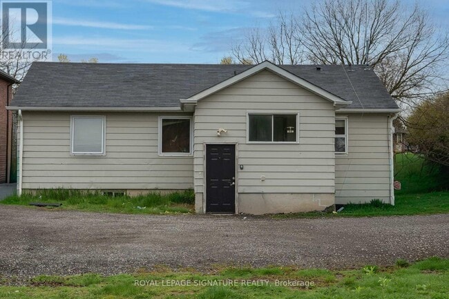 Photo - 5385 Durie Rd