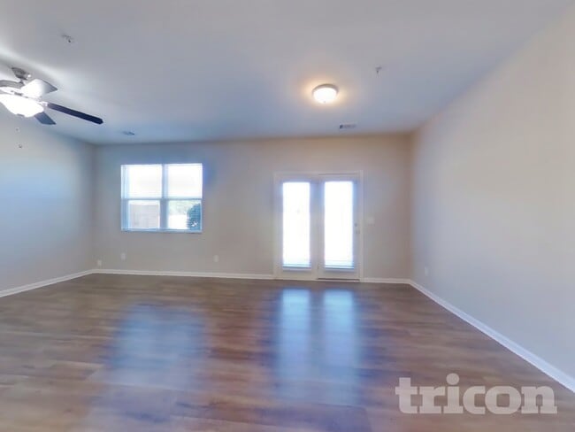 Photo - 11942 Fuller St