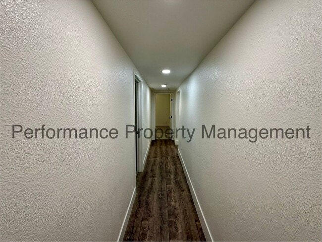 Photo - Charming 3 Bed/2 Bath N Bakersfield Home w/ $0 Deposit Option