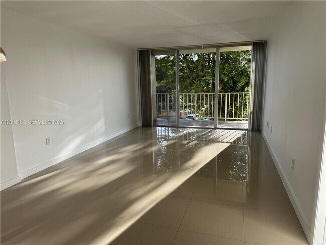 Photo - 13120 SW 92nd Ave Unit B-303