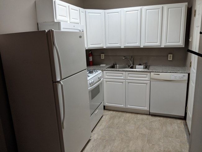 Photo - 1854 N 4th St