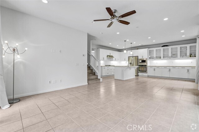 Building Photo - 11 Barnes Rd Rental