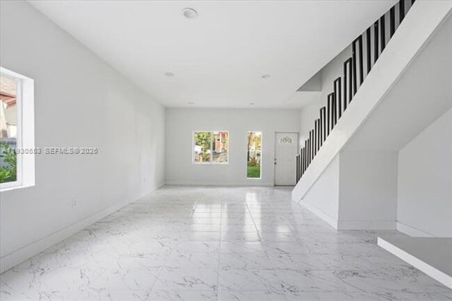 Photo - 1126 NW 28th St Unit 1126 NW 28  1126