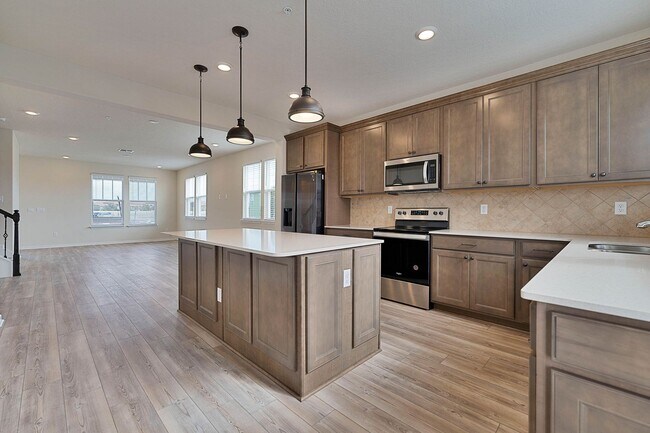 Photo - AVAILABLE NOW 3 Bedroom 2.5 Bathroom Townh...