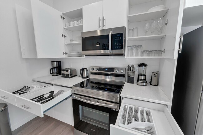 Photo - 340 Famagusta Dr