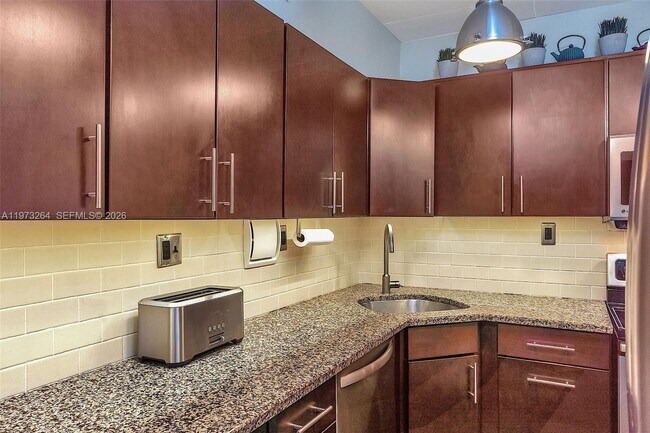 Photo - 1200 West Ave Unit 423