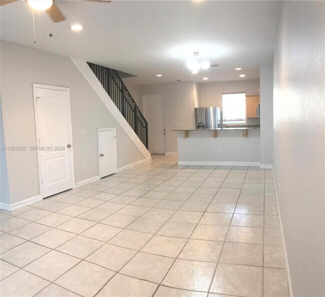 Photo - 2201 Monroe St