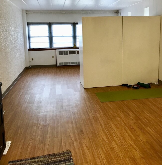 Photo - Campus Square Apartments