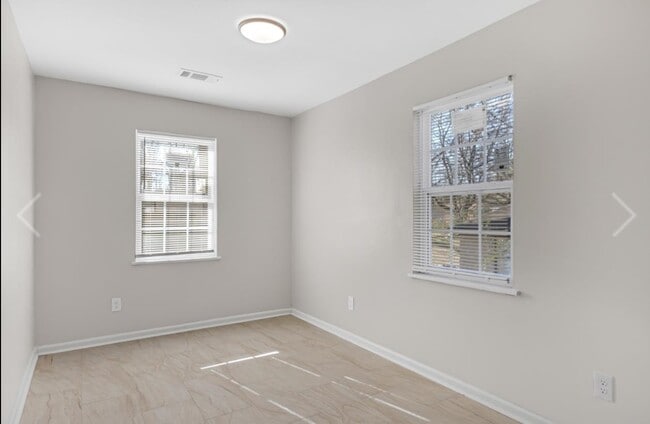 Photo - 111 W Dison Ave