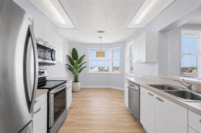 Photo - 7963 Sailboat Key Blvd S Unidad PH801
