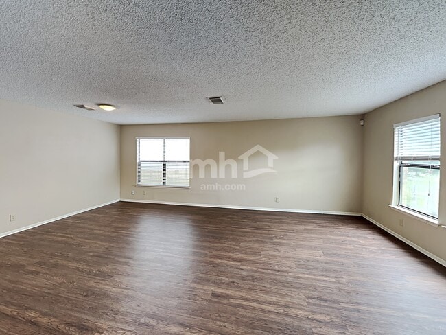 Photo - 6678 Snow Meadow Dr