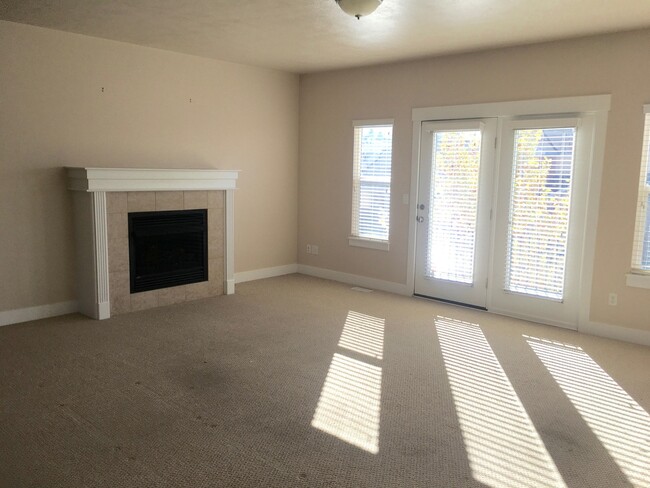 Photo - Luxury Townhome in Sandy!!