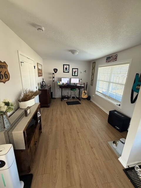 Photo - 104 E Madison Dr