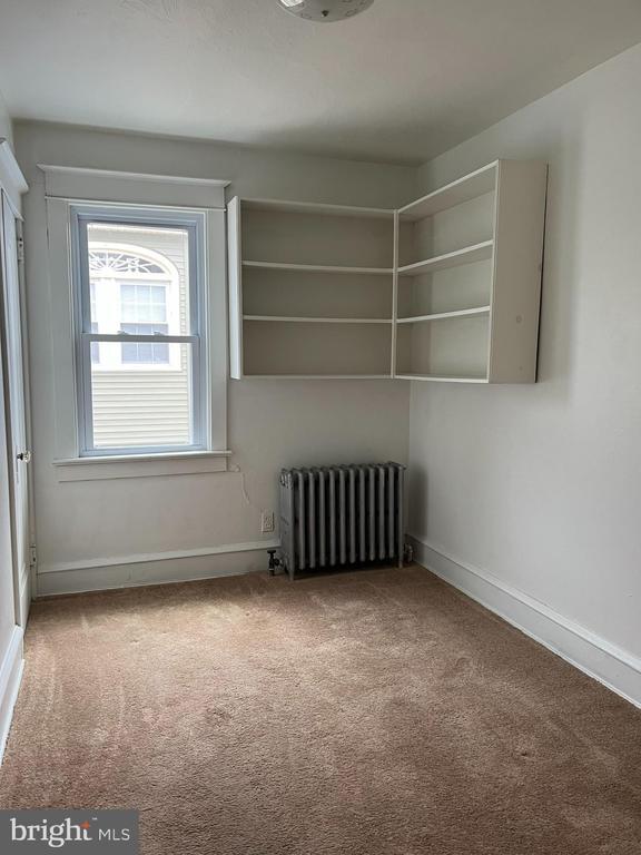 Photo - 3 N State St Unidad B